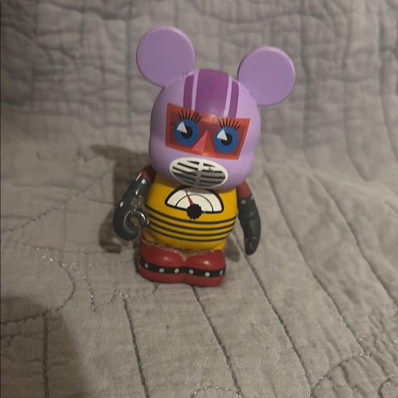 Disney store vinyl nation “ mixed up robot “ - Picture 1 of 5